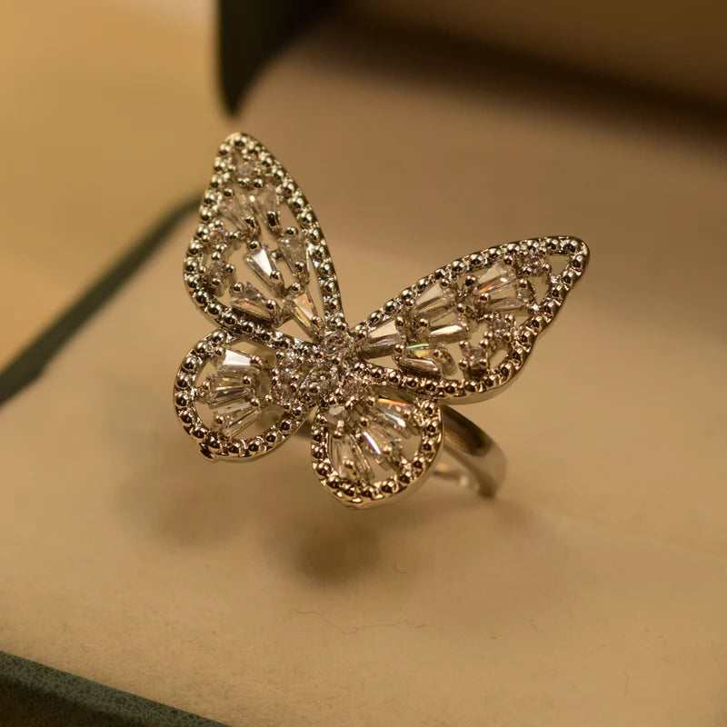 Butterfly Crystal Rings ( Allow to open parcel )
